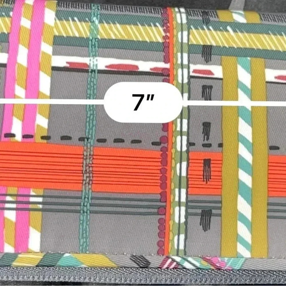 πππ Vera Bradley Midtown RFID Accordion Wristlet~City Plaid Pattern - Picture 11 of 12